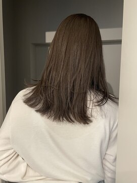 ビューズ(VIEWS) オリーブグレー/バイカルテプレミアム/レイヤーカット[表参道]