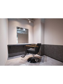 【阪神西宮駅すぐ】大型店が苦手な方にも◎半個室の座席は、周りを気にせずにリラックスできると大好評…♪