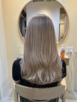 ソウスシア(SOURCE cia) ハイトーンカラー/ホワイトミルクティーベージュ【佐藤和弥】