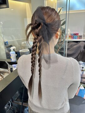 ケンジ 横浜(KENJE) タイトヘア/カチモリ/編みおろし/お呼ばれヘア/結婚式