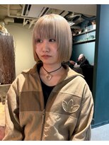 グッドフェローズ キタホリエ(GoodFellas kitahorie)&nbsp;レイヤーカットで魅せる透明感ハイトーンボブブリーチ艶感