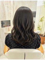 ノイ(noi)&nbsp;まとまり◎ふんわり巻いてかわいいセミロングスタイル