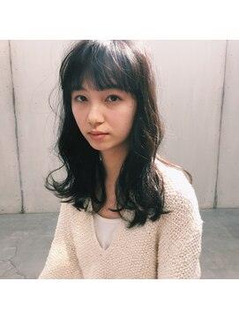 マウロア(MAULOA) “ ナチュラル ミディロング ” 鈴木ちさと