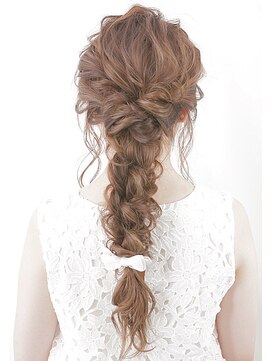 プログレスプラス ★上品カジュアル★編みおろしヘアアレンジ★