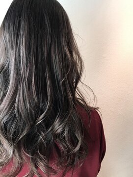 アンドブルー(and blue) 外国人風ハイライトカラー