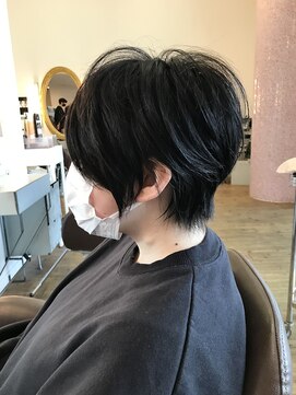 コワファースト 別府 前下がりくびれショート