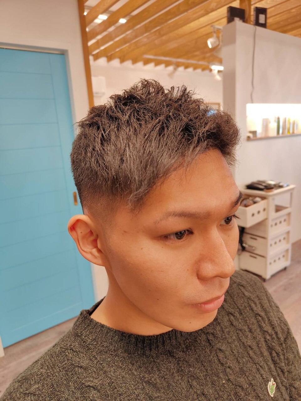 神戸市兵庫区で人気の白髪染めが得意な美容院・ヘアサロン