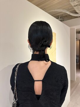 ユー(yew) yew × タイトヘアセット