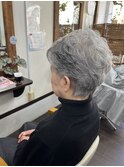 ミセス　グレイヘアー