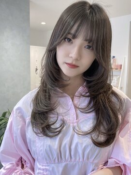 フォト イケブクロ(foto IKEBUKURO) 小顔レイヤーロング/前髪アッシュベージュイルミナカラー池袋