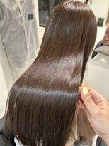 エミュスト(Emuest) 髪質改善ストレート 〇