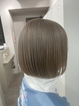 リグ 横浜(Lig.) チャコールグレージュカラーブリーチダブルカラーオリーブグレー