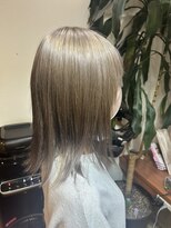 スウィープヘア(Sweep Hair)&nbsp;アッシュカラー