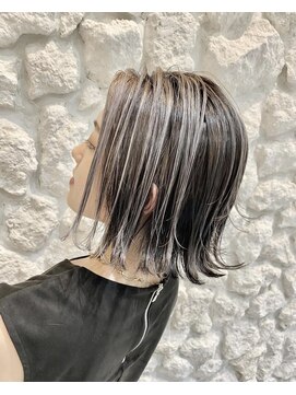 モアナ バイ ヘッドライト 大和店(Moana by HEADLIGHT) #ハイライト#ショートボブ#グレージュ