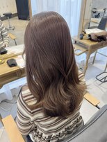 リアンバイアリュール(Lian by Allure) アッシュベージュレイヤーカット韓国巻き