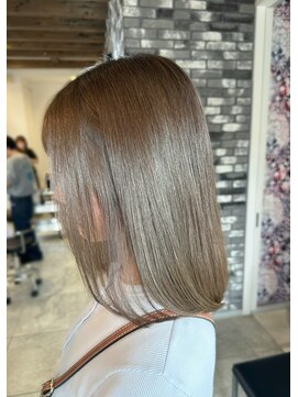 プリームヘアーホワイト(Pleame hair WHITE) オリーブベージュ
