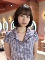 ヘアーアンドメイク ビス(HAIR&MAKE bis)&nbsp;まとまりボブで大人っぽく【ココネ】