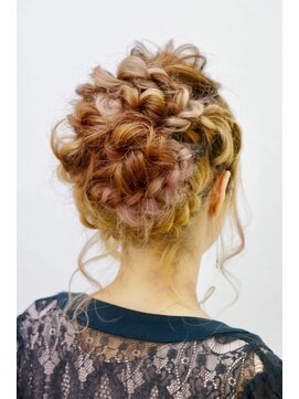 フルブルーム(fullbloom) [full bloom/西八王子]飴細工のようなゆるふわセット　夏でも◎