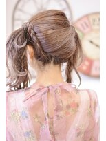 メイズ(MAZE)&nbsp;【メイズ東中野・鍛原志行】バックに分け目のないツインテール