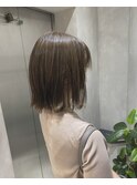 外ハネボブのダークグレージュ、大人ハイライトstyle