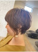 耳かけショート×ニュアンスパーマ