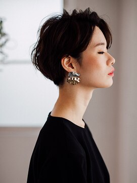 フローラビューティーヘアー(Flora Beauty Hair) 美シルエットショート/20代/30代/40代/50代/岡山/表町