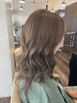 スタイル 皆実店(STYLE)&nbsp;柔らかオリーブカラー♪レイヤースタイル