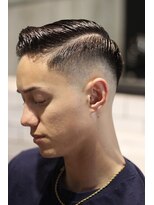 キングスマントーキョー 三鷹店(KINGSMAN TOKYO)&nbsp;アップバング / ツーブロック / スキンフェード[三鷹/バーバー]