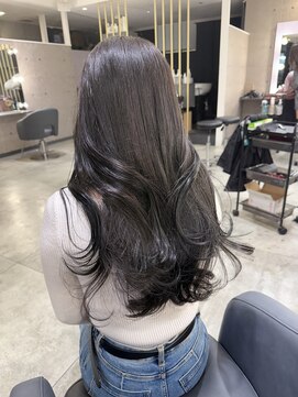 ノエ 心斎橋(Noe) 【Noe心斎橋YUTO】チャコールグレー/小顔に見せるヘア