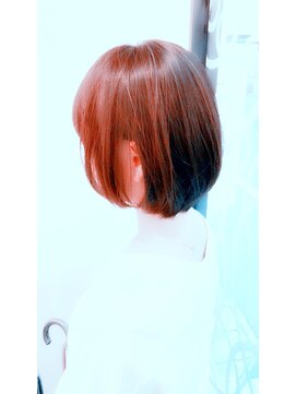 ミッシェル アフロート(michelle afloat) カットでキレイフォルムを作るラウンドCカーブカット