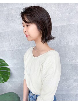 イット(it.) 【it.】首が綺麗にみえる切りっぱなしボブ