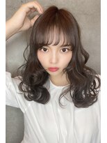 クーエフー(coo et fuu)&nbsp;大人かわいいラフなウェーブのセミロング♪フェザーバング♪藤沢