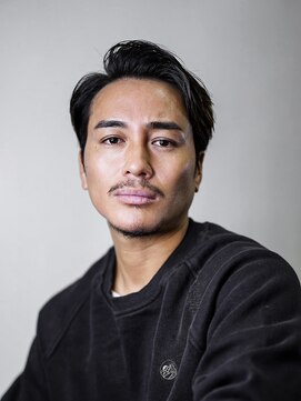 メンズサロン ゴールド 名古屋(GOALD) サイドパートリバースショートビジネス ツーブロック