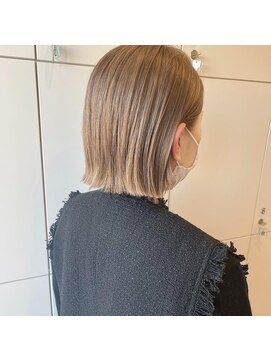 ルクワ(RUQWA) 切りっぱなしボブとハイトーン