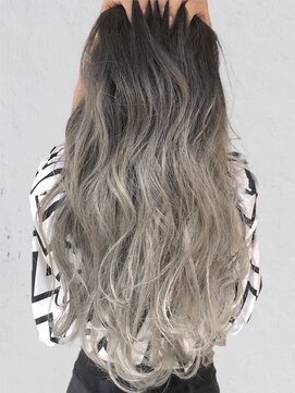 ティア 高知店(TIA) ハイグレージュバレイヤージュ