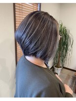 ラフ バイ へアーフリーティー(Laf by Hair freety)&nbsp;前下がりボブ×大人ハイライト