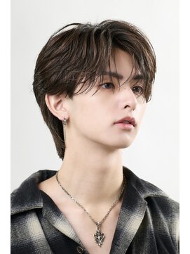 アイトーキョー 池袋(AI TOKYO) 毛流れセンターパートウルフ