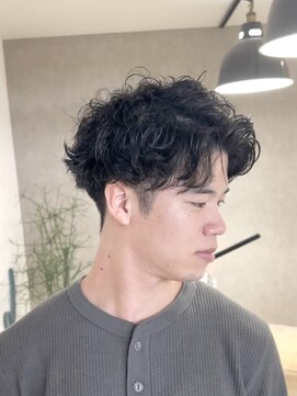 シャドウパーマ