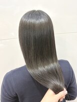 ムーア(MUA)&nbsp;酸性ストレート×艶髪ロング