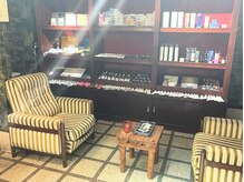 ドレ(d'or)の雰囲気（お友達とご一緒に来店し、カフェ感覚でくつろぐ事も可能です。）