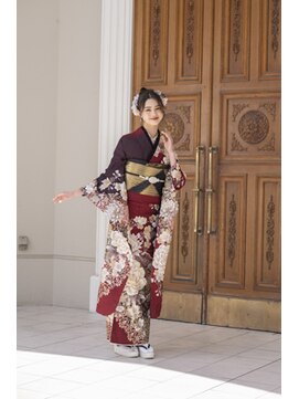 ベルヴィモリオカ(BELLE VIE MORIOKA) 振袖見本