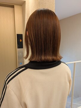 ブリス(VLISS) レイヤーカット 顔周りレイヤー 透明感 20代30代40代