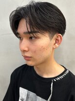 ニコトウキョウ 新宿(nico TOKYO)&nbsp;刈り上げセンターパートテーパーフェードカットニュアンスパーマ