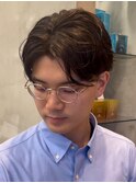 自然な毛流れでラフにキマるセンターパート×ニュアンスパーマ