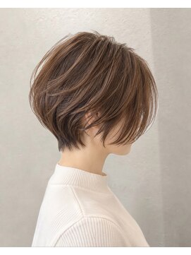 アトラ ハッピーヘアライフ 昭和町店(attra happyhairlife) くびれショート×ベージュ 大人髪/前髪カット