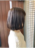 前上がりボブ