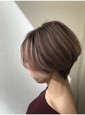 大人可愛い20代30代40代小顔ワンサイドショートボブ丸み前下がり