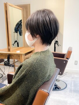 ネイヴィル オモテサンドウ(navile omotesando) 【yuka】シルエット◎シンプルショート20代30代40代