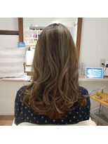 キャトル(hair make QUATRE)&nbsp;大人可愛いミディアム