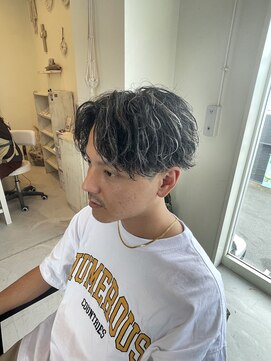 シリー(SILLY) ツイストスパイラルホワイトハイライト